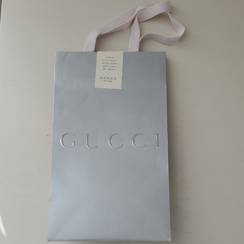 Gucci Metallic Silver Bag with Soft Pink Handles